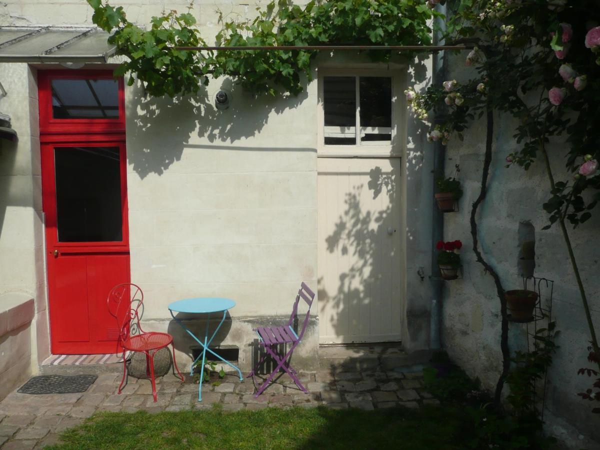 Cosy Flat 2 Eme Etage Vue Chateau Loire A Velo Saumur Ngoại thất bức ảnh